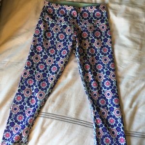 Lulu flor crops size 4, worn twice